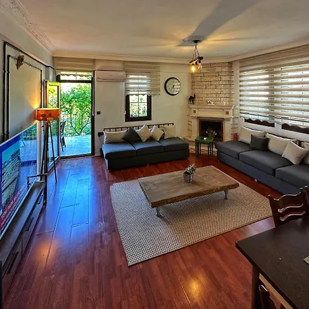 Lycian 3 2 Living - Great Location *