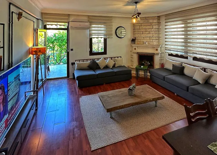 Lycian 3 2 Living - Great Location *